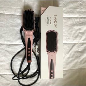 NWT L’ange Le’vite Hairbrush Straightener (Blush)